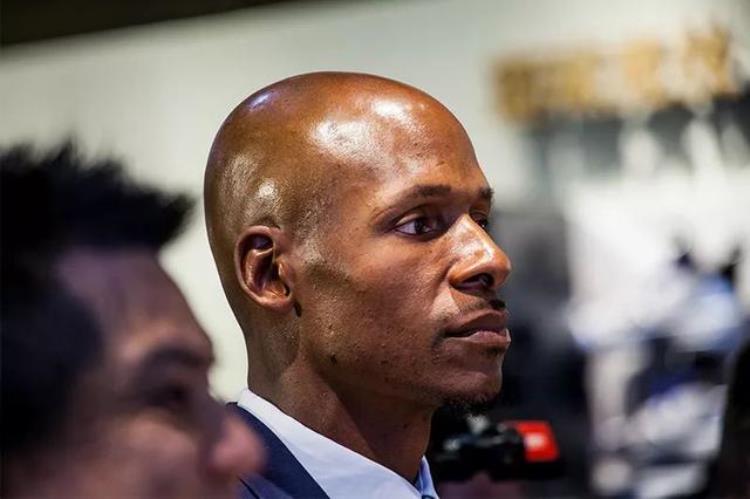 北京哪里买球鞋「买鞋打卡的新去处NBA北京旗舰店开业暗藏好多惊喜」