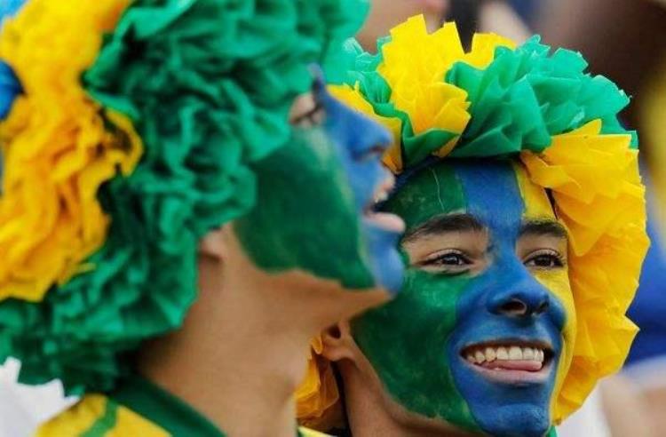 最后的桑巴足球「各国足球杂评系列二巴西桑巴足球征服世界」
