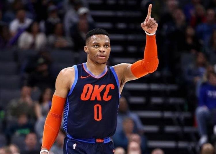 nba单赛季3000分球员「单赛季砍下2500分有多难NBA现役只有3人詹姆斯都没做到过」