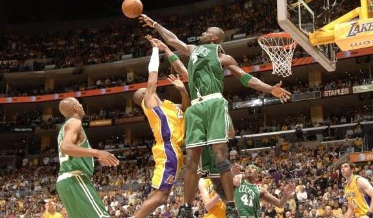 篮球文化氛围「篮球仅仅是竞技看NBA的球队文化感受别样魅力」