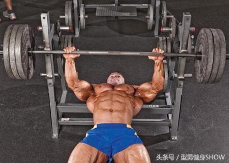 如何正确的做仰卧推举首先要避免这4大错误之一「如何正确的做仰卧推举首先要避免这4大错误」