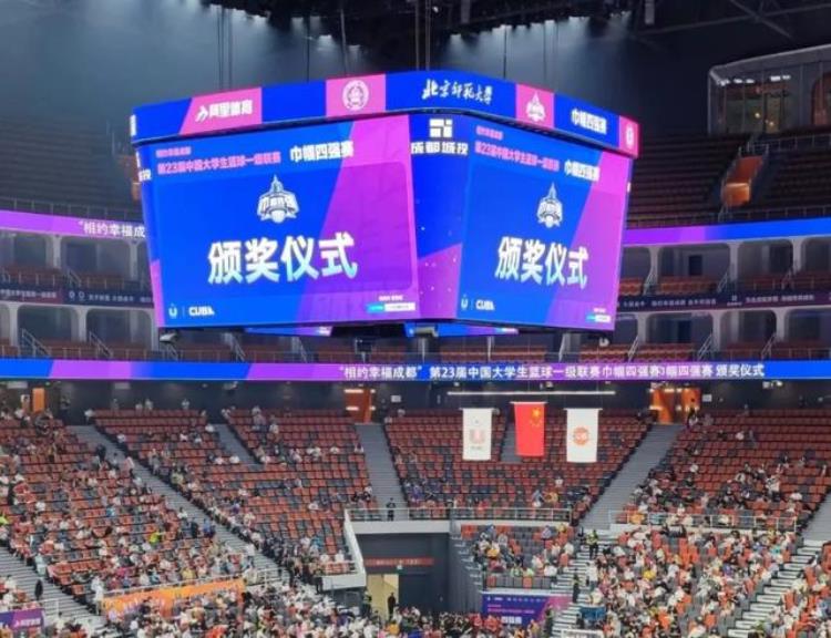 NBA球馆大屏幕「NBA标准超1000㎡大屏这个体育馆绝了」