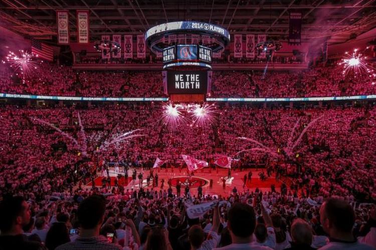 NBA只有九个半球队拥有属于自己的球馆看看拥有半支的是谁