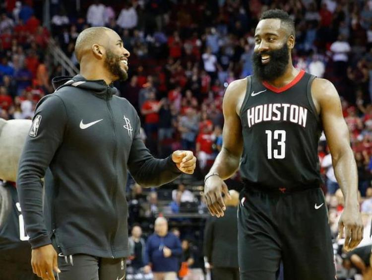 难兄难弟哈登和保罗都陷入了可能被钉在NBA耻辱柱上的尴尬