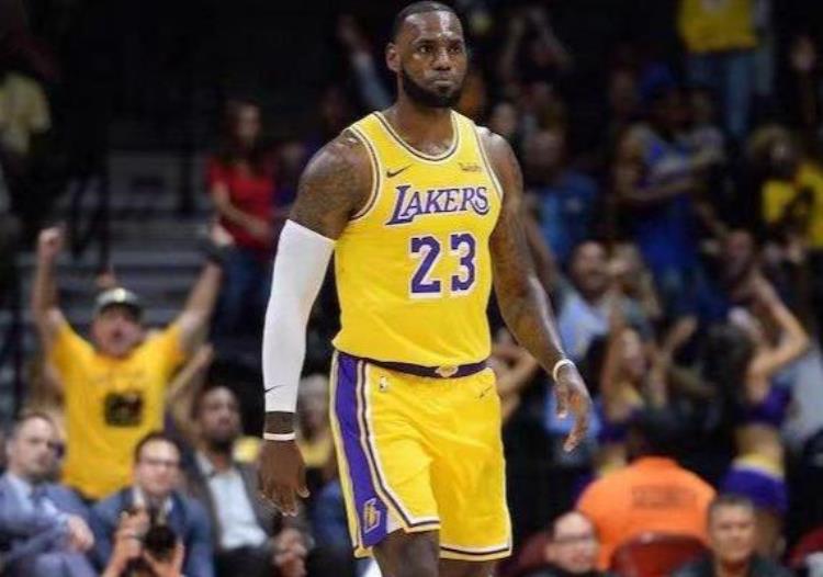 nba可以打五个位置的人,说出几个nba里不可能打破的纪录