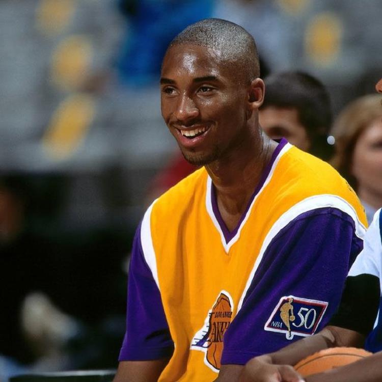 NBA球衣拍卖价格排名最低韦德七千美元最高乔丹上千万
