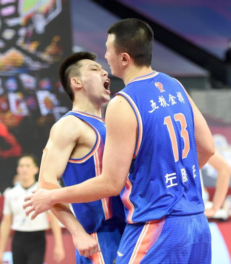cba球服设计「堪比NBA水准又不失城市特色让CBA各支俱乐部惭愧的球衣设计」