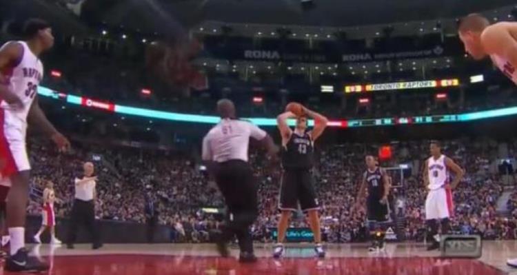 球员揍裁判「被调戏被黑拳NBA裁判为何这么惨这事邓肯最有发言权」