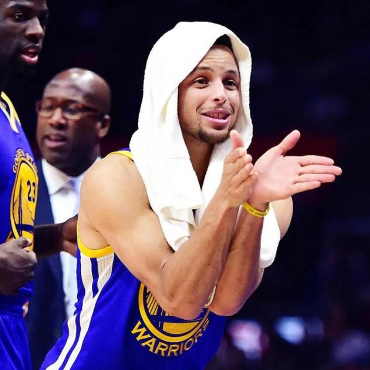 nba现役最高工资合同「NBA至今最高的10个薪资合同库里4年215亿美元仅排第二」