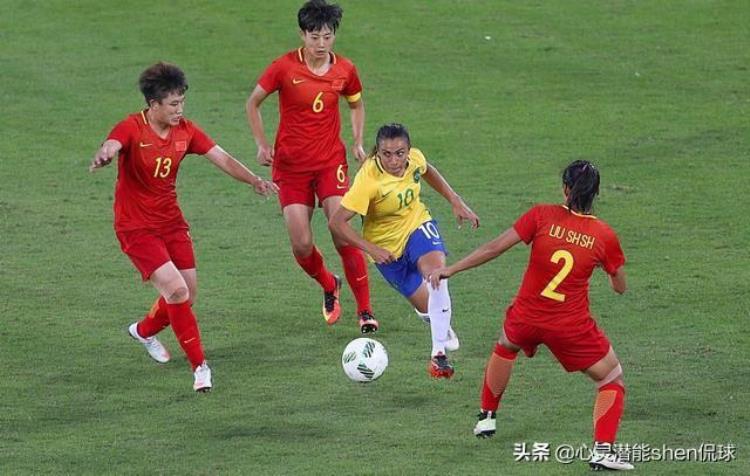 女足挺近世界杯「30世界足球小姐携伟奇回归首战对阵中国女足女足出线悬了」