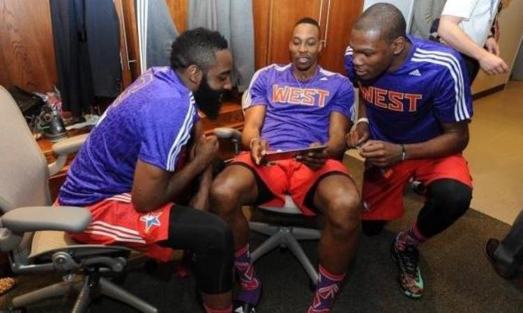 篮球文化氛围「篮球仅仅是竞技看NBA的球队文化感受别样魅力」