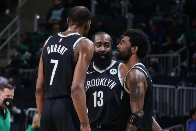 难兄难弟哈登和保罗都陷入了可能被钉在NBA耻辱柱上的尴尬
