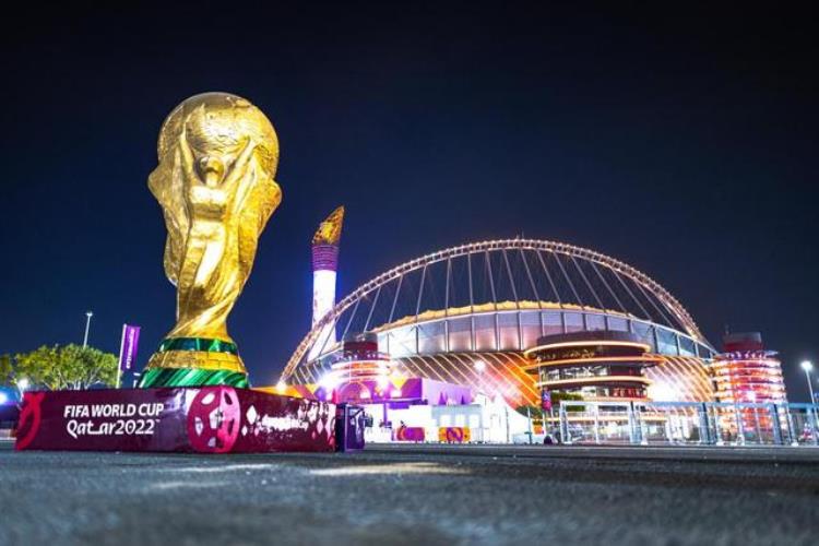 时代前行激情永恒卡塔尔世界杯的变与不变