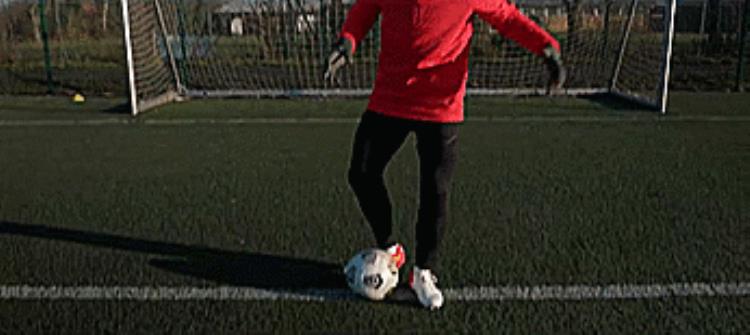 FIFA21花式技巧「五个FIFA22中的花式足球技巧」