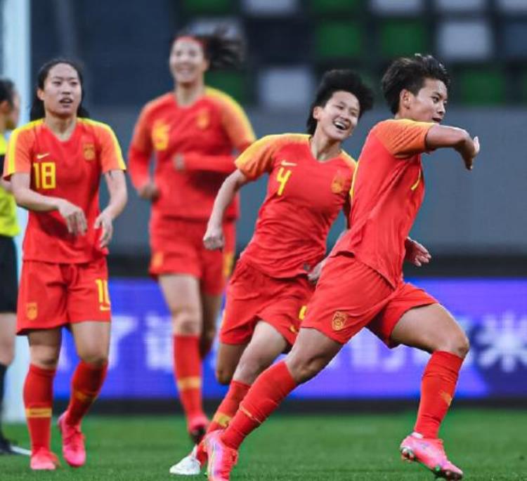 中国男足世界排名最新排名「中国男足跌出亚洲前十国际足联公布世界最新排名」