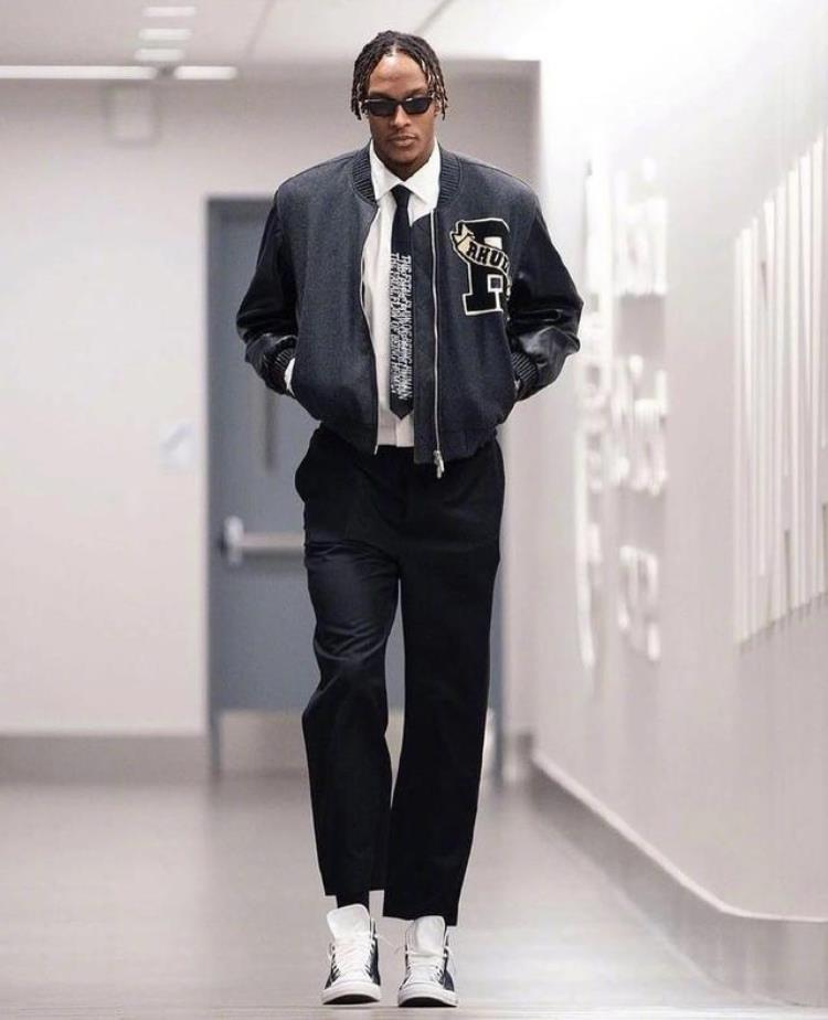 什么人适合穿棒球服「穿棒球服的NBA球员为什么这么抢眼只因为太会穿搭」
