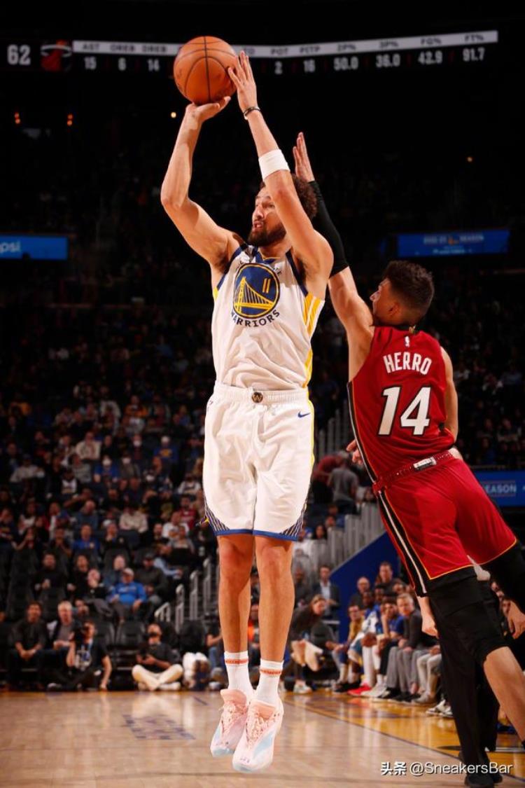 nba球星今日上脚球鞋「每日NBA球星上脚球鞋10月28日」