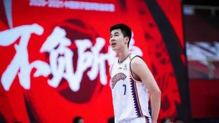 郭昊文宣布退出nba选秀「官宣郭昊文要去打NBA00后天赋代表太炸他要去这球队」