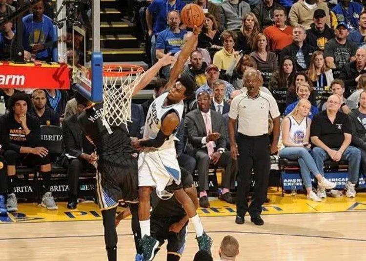 东契奇字母哥谁强「打破格局东契奇字母哥领衔NBA现役最强的七位外籍球星」