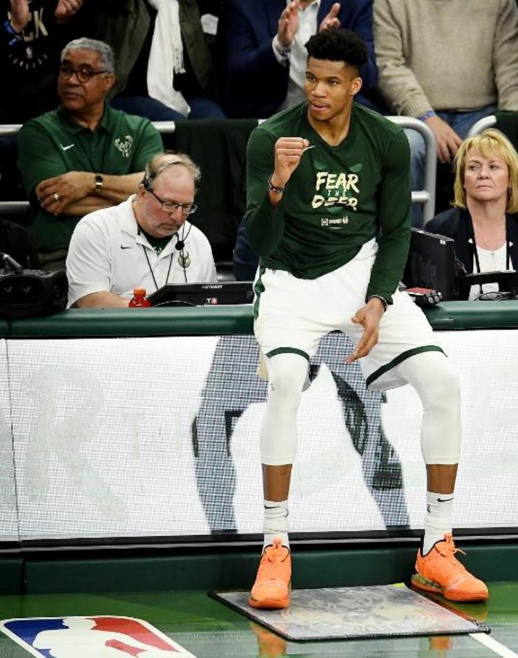 nba可以打五个位置的人,说出几个nba里不可能打破的纪录