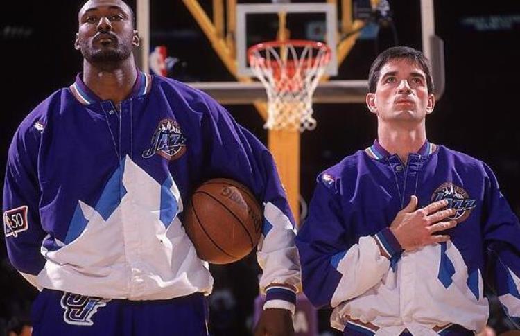 NBA历史6大最强组合勇士五星上榜乔丹皮蓬罗德曼连夺3冠