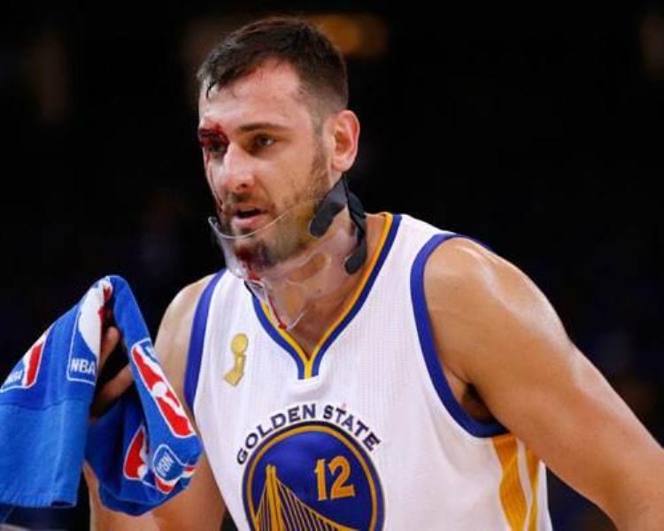 nba罚球故意罚不进「NBA6大不成文规定罚球不准做这些动作拉拉队和球员禁止交往」