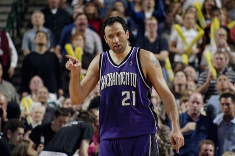 nba进攻型中锋「控卫型中锋盘点NBA传球能力最强的十大内线前三实至名归」