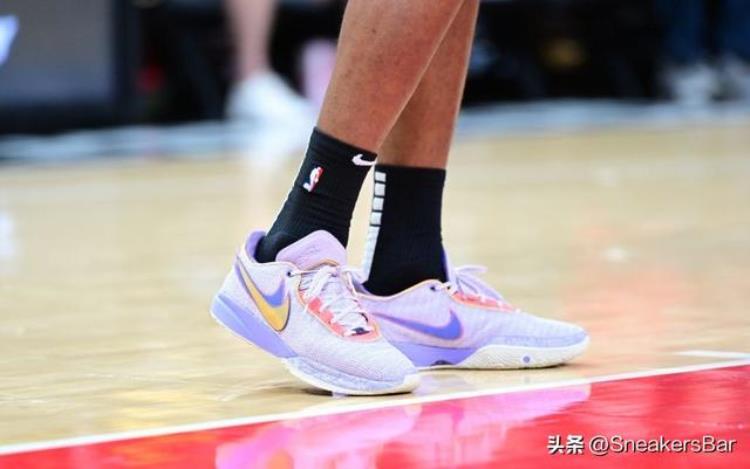 nba每日球员上脚球鞋「每日NBA球星上脚球鞋11月6日」