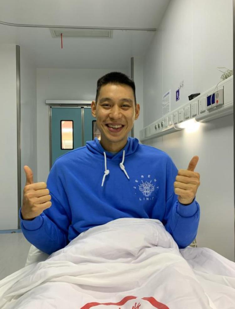 从坐2年冷板凳到变NBA神话周杰伦也成粉丝林书豪经历了什么