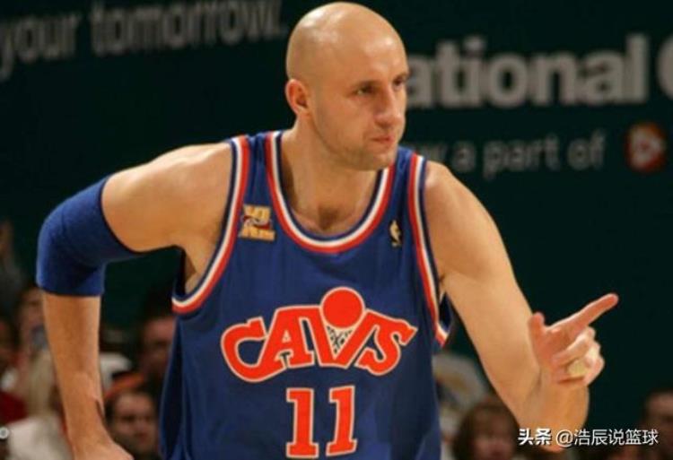 大Z来自立陶宛的巨人辅佐詹姆斯八年带着遗憾离开NBA