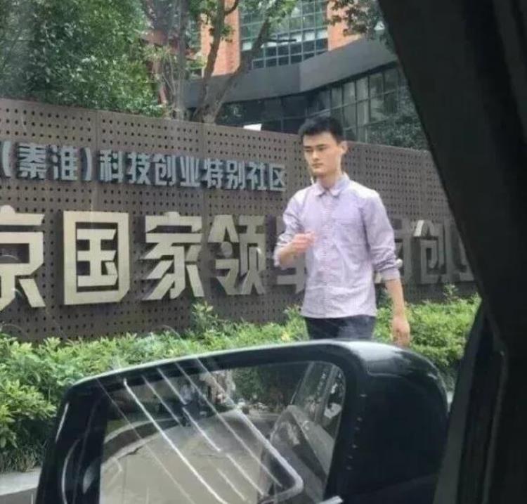 哪些山寨NBA球星达到了以假乱真境界这5张照片给你答案