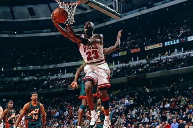 乔丹为什么是篮球历史第一人「乔丹为何是NBA历史第一人看完3点你就知道最后一项碾压众星」