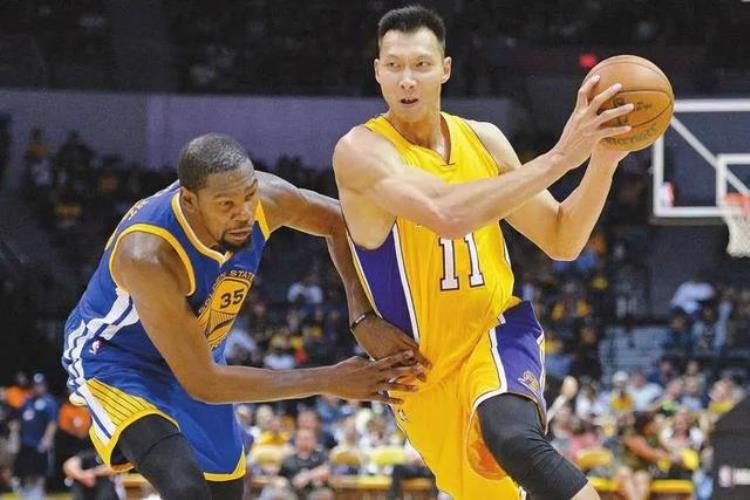 易建联NBA收入「中国球员NBA薪资一览易建联赚了1409万美元那姚明呢」