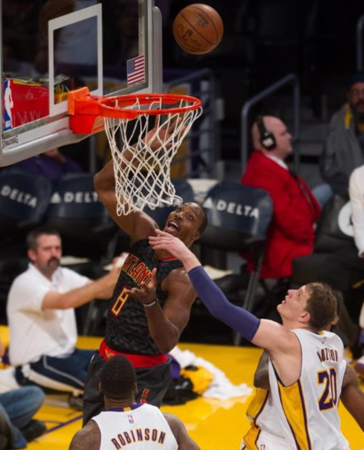 为什么越来越少人看nba「为何看NBA的人越来越少太忙是借口5个原因让比赛索然无味」