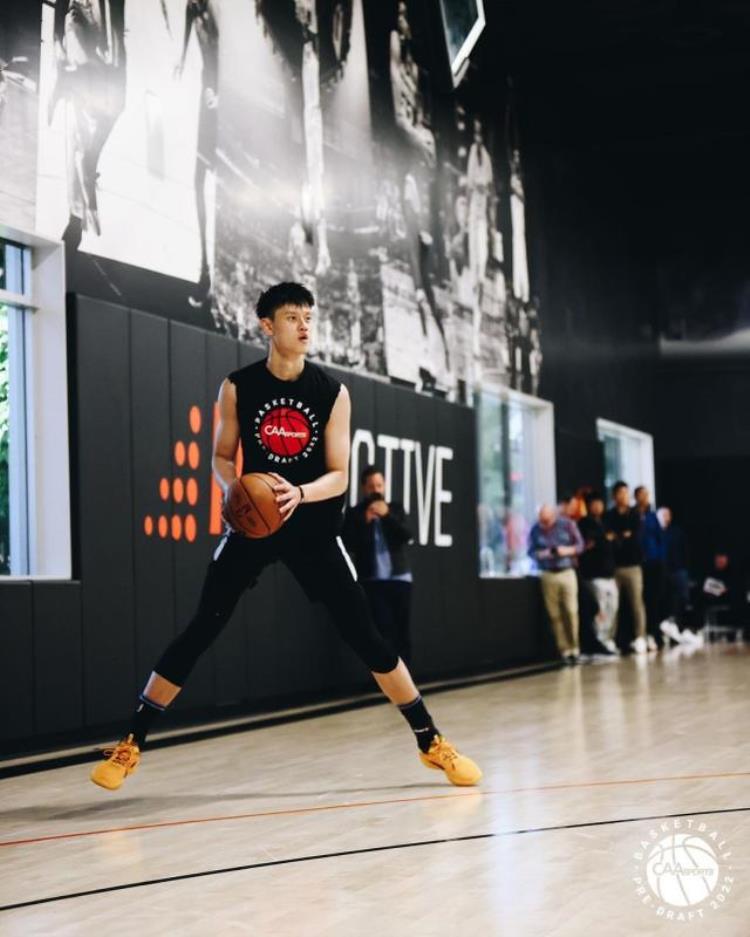 二轮秀稳了继巴王姚易孙周之后又一中国球员登陆NBA