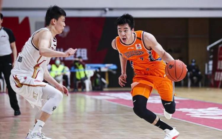 郭昊文报名NBA选秀「21岁郭昊文报名参加NBA选秀实现为国争光的人生梦想」