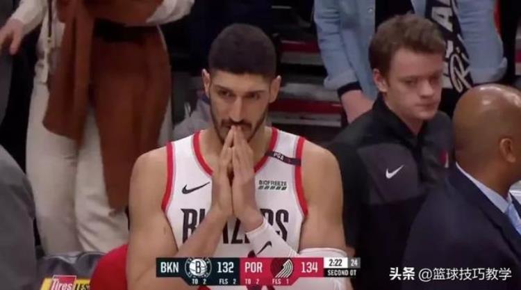 努尔基奇什么伤「NBA六大严重伤病努尔基奇断腿最后一名头颅直接被打碎了」