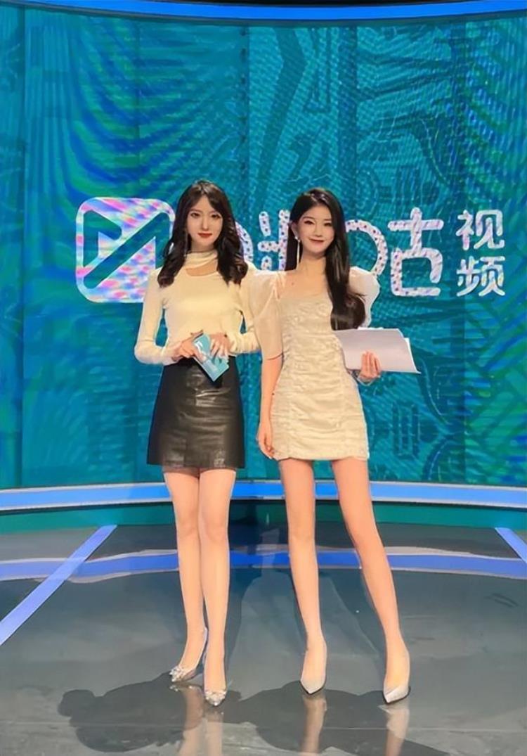 和金咕咕直播pk的女主播「女主播之间的较量这波我站咪咕」