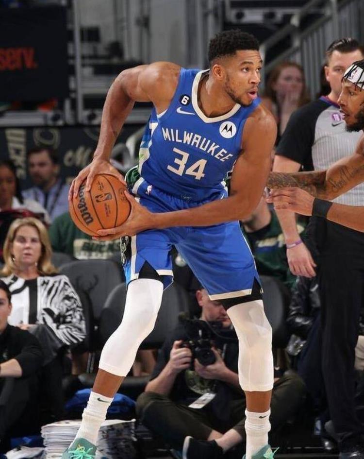 NBA最新球队战力榜:爵士第一「NBA官宣球队实力榜爵士反超雄鹿76人挤进前十湖人排名提升」