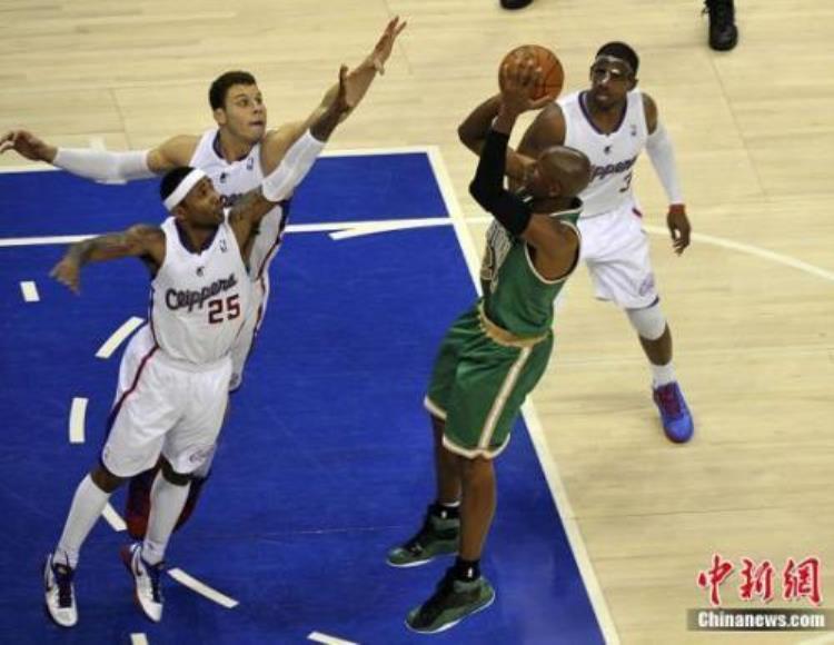 小牛改名独行侠时间「小牛远去独行侠出世NBA球队改名那些事儿」