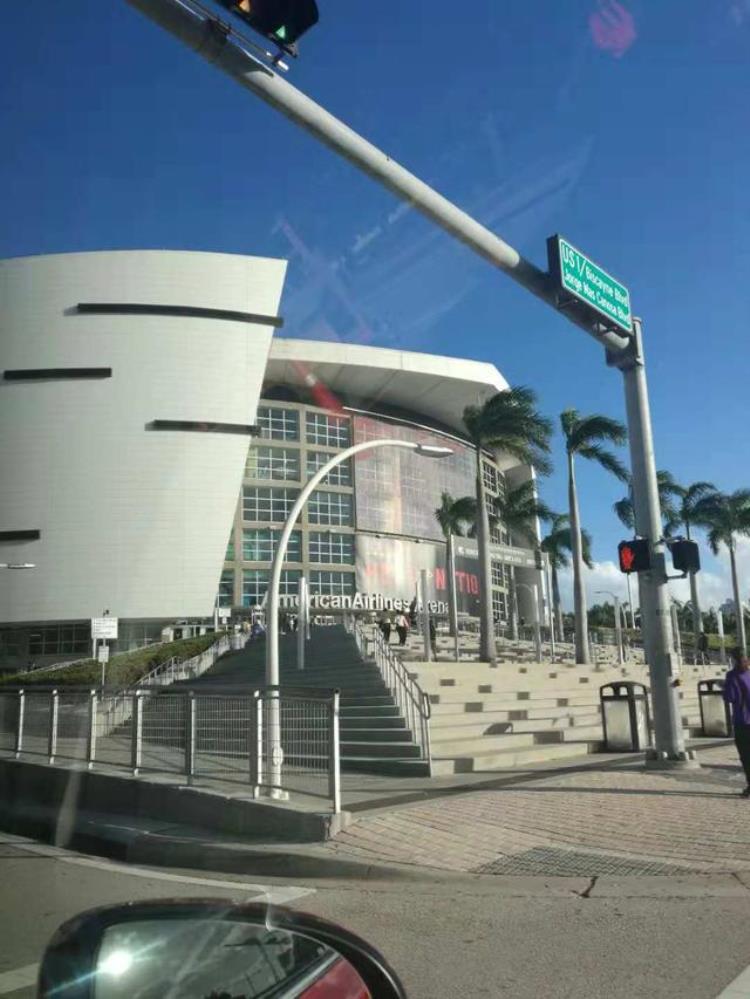 怎么看nba火箭比赛「亲身经历教你如何现场看NBA球赛火箭VS篮网」