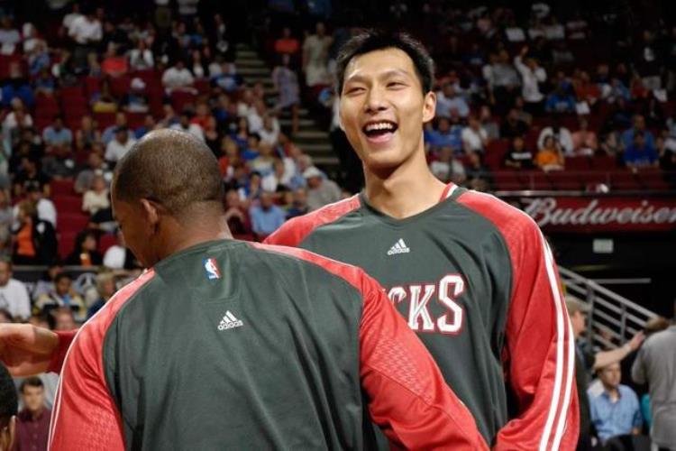 首轮第6顺位5年NBA短暂岁月易建联哪年进入nba表现如何