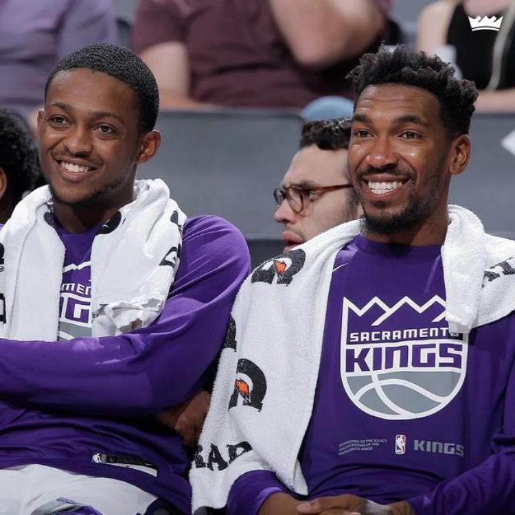 NBA26连败「时隔6514天终于拿到6连胜NBA第一烂队翻身了」