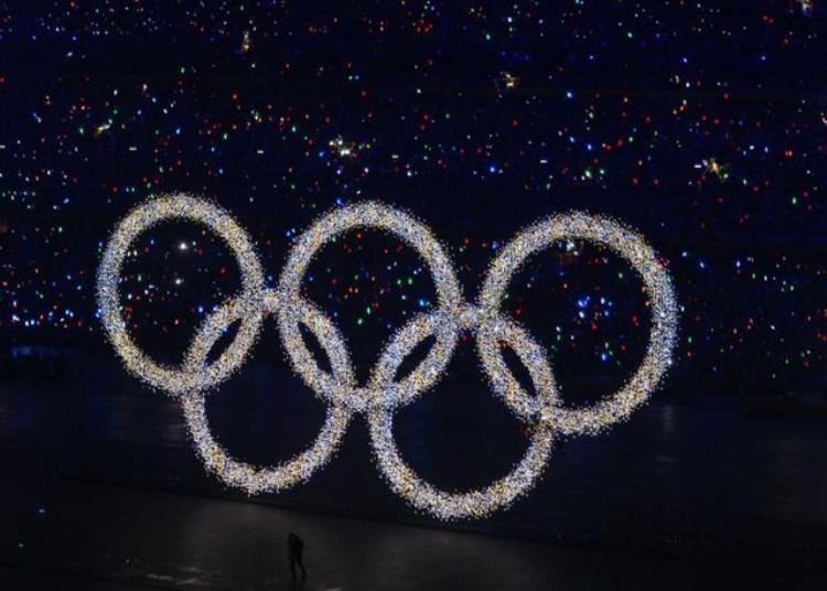 为什么中国2008年才举办奥运会「08年的中国那么困难为何还要举办奥运会海外华侨给出答案」