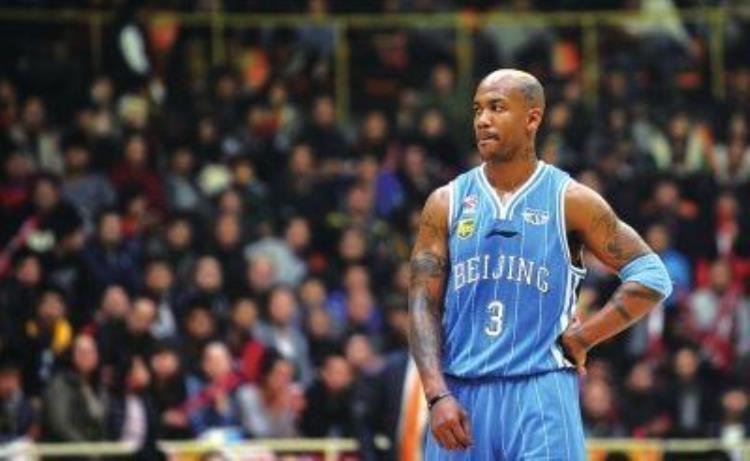 马布里在nba挣了多少钱「12年前马布里在NBA年薪2千万来CBA效力9个赛季他赚了多少钱」