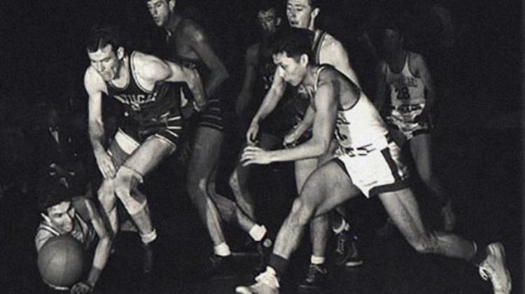 NBA历史第一个亚裔球员去世曾效力美军比姚明早55年打美职篮