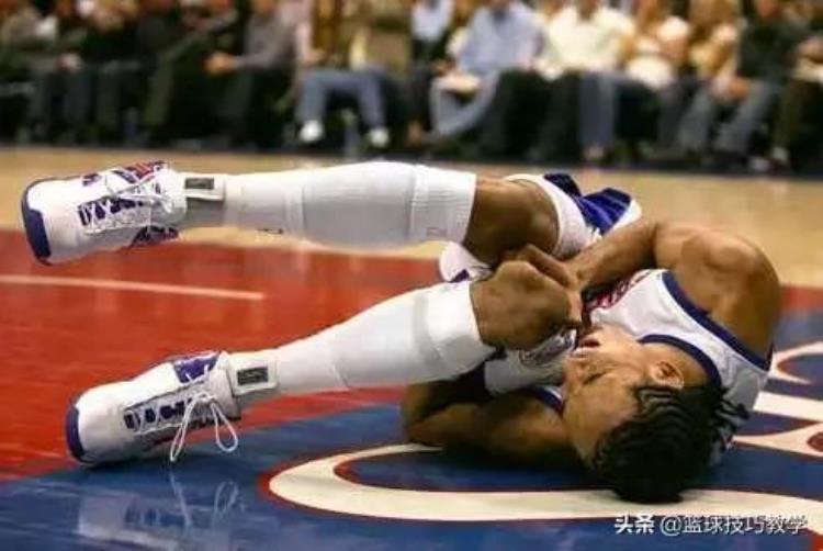 努尔基奇什么伤「NBA六大严重伤病努尔基奇断腿最后一名头颅直接被打碎了」