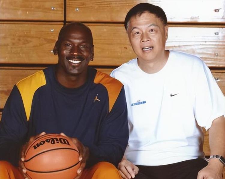 张卫平谈NBA历史最强组合姚明詹姆斯上榜网友这阵容能82胜