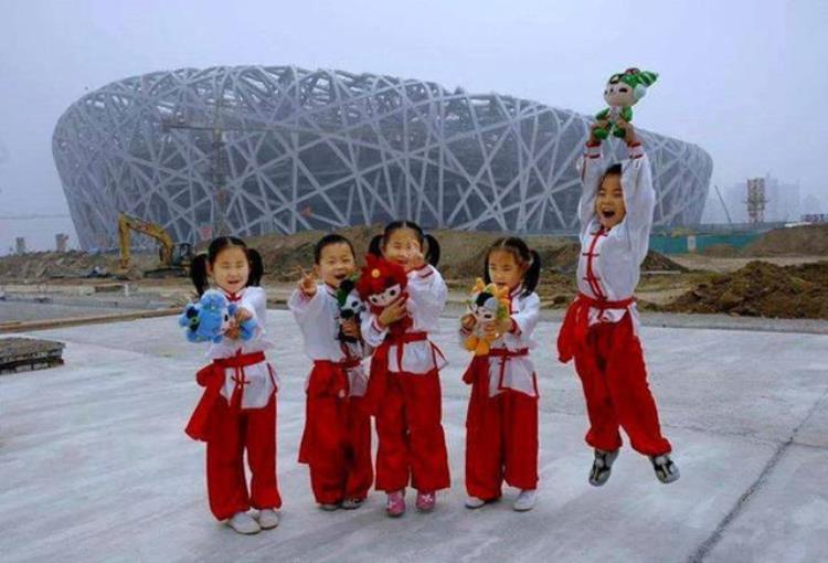 中国首例五胞胎真人奥运五福娃妈妈却坦言如果重选一个不要