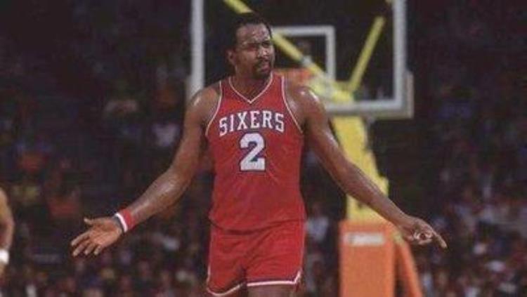 nba勇士球员所有年薪「孤独勇士马龙19年的NBA生涯他一共赚到多少薪金」